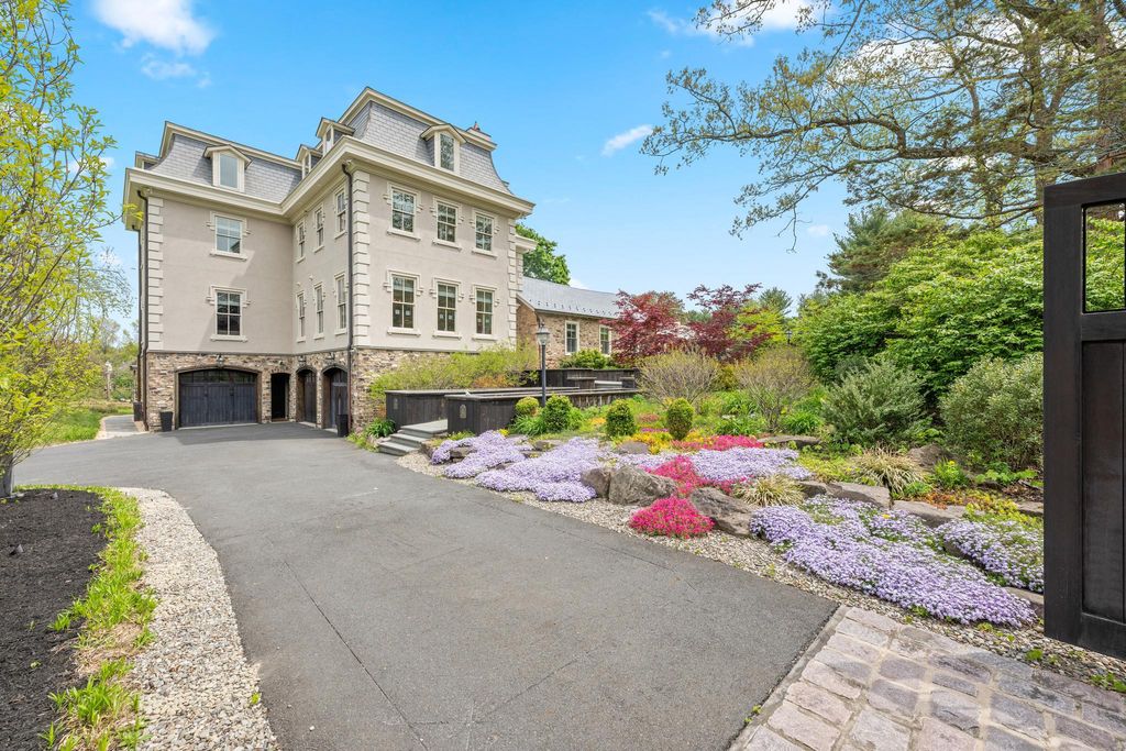 3345 HOLICONG, Doylestown, PA 18902