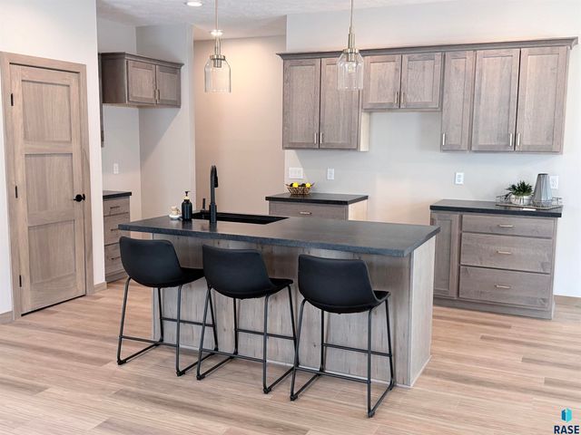 1002 S 6th Ave Avenue, Rock Rapids, IA 51246