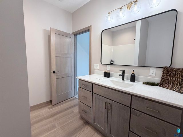 1002 S 6th Ave Avenue, Rock Rapids, IA 51246