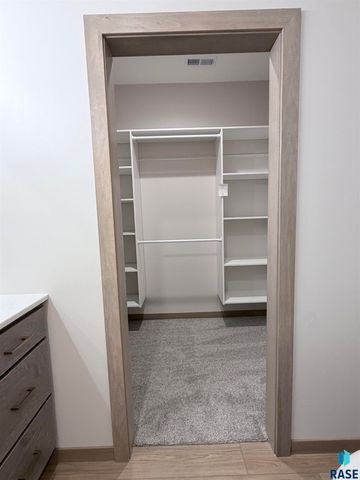 1002 S 6th Ave Avenue, Rock Rapids, IA 51246