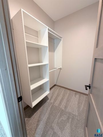 1002 S 6th Ave Avenue, Rock Rapids, IA 51246