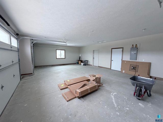 1002 S 6th Ave Avenue, Rock Rapids, IA 51246