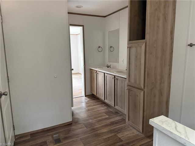 330 Briar Creek Estates, Thomasville, NC 27360