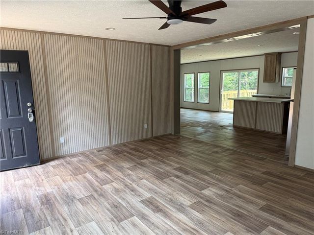 330 Briar Creek Estates, Thomasville, NC 27360