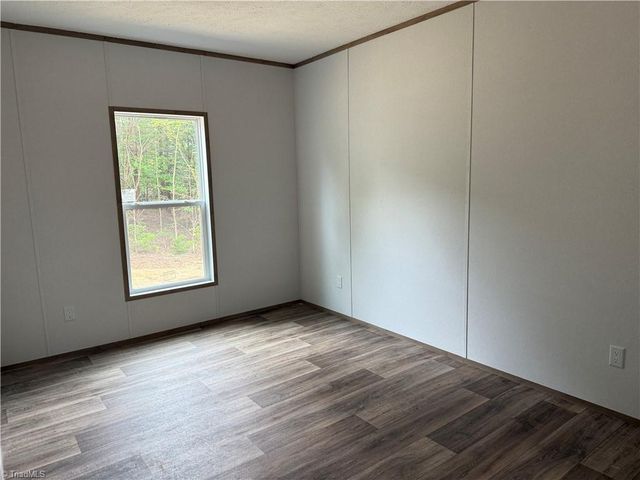 330 Briar Creek Estates, Thomasville, NC 27360