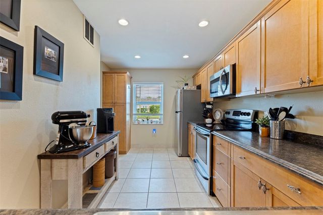 405 CORDOVA GREEN, Seminole, FL 33777