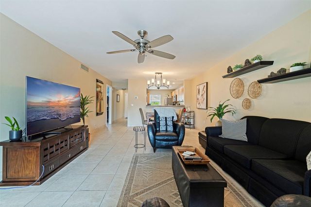 405 CORDOVA GREEN, Seminole, FL 33777