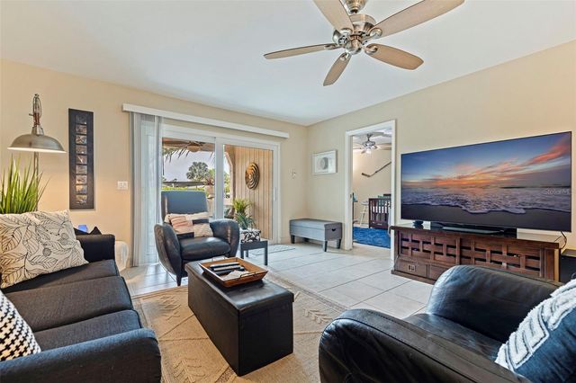 405 CORDOVA GREEN, Seminole, FL 33777