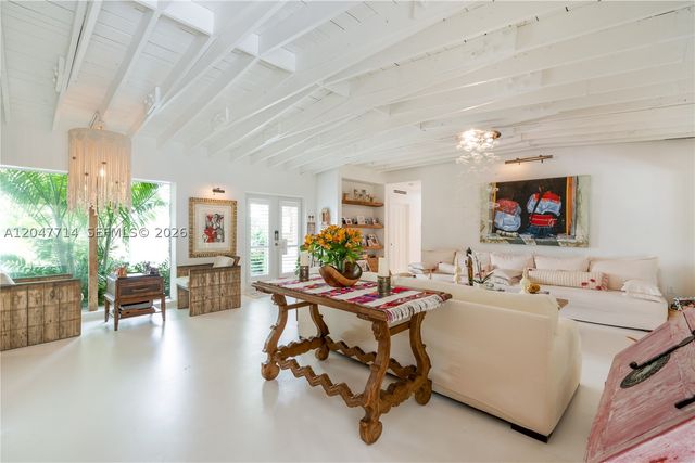 330 Gulf Rd, Key Biscayne, FL 33149