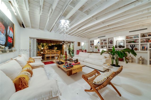 330 Gulf Rd, Key Biscayne, FL 33149