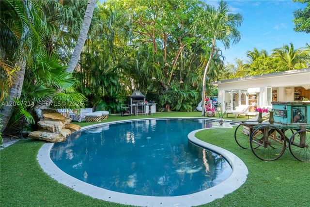 330 Gulf Rd, Key Biscayne, FL 33149