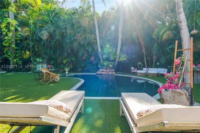 330 Gulf Rd, Key Biscayne, FL 33149