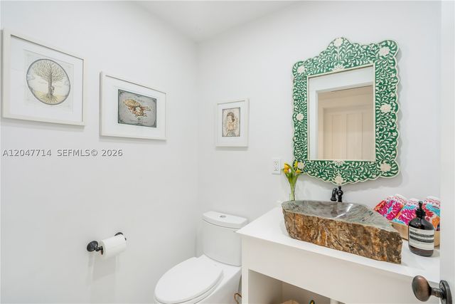 330 Gulf Rd, Key Biscayne, FL 33149