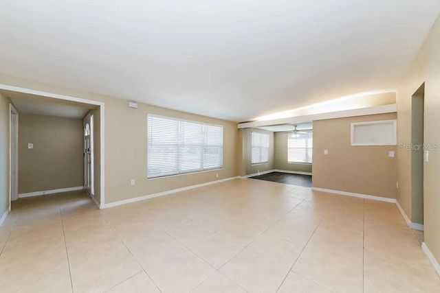 6218 NUTMEG AVENUE, Sarasota, FL 34231