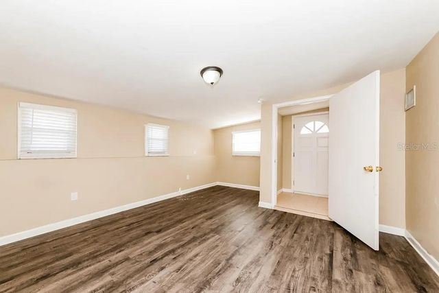 6218 NUTMEG AVENUE, Sarasota, FL 34231