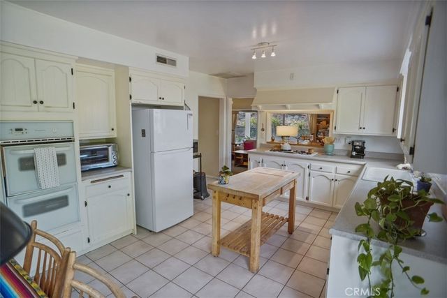 615 Camino Verde, Thousand Oaks, CA 91360