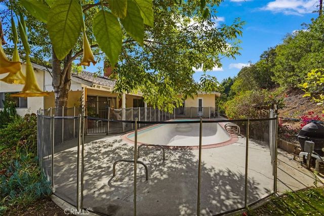 615 Camino Verde, Thousand Oaks, CA 91360