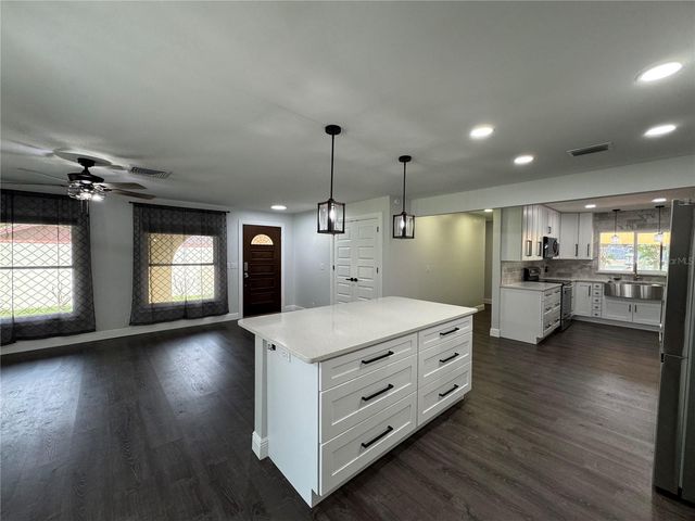 1809 STELLA COURT N, Lakeland, FL 33813