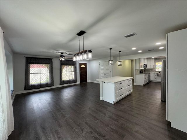 1809 STELLA COURT N, Lakeland, FL 33813