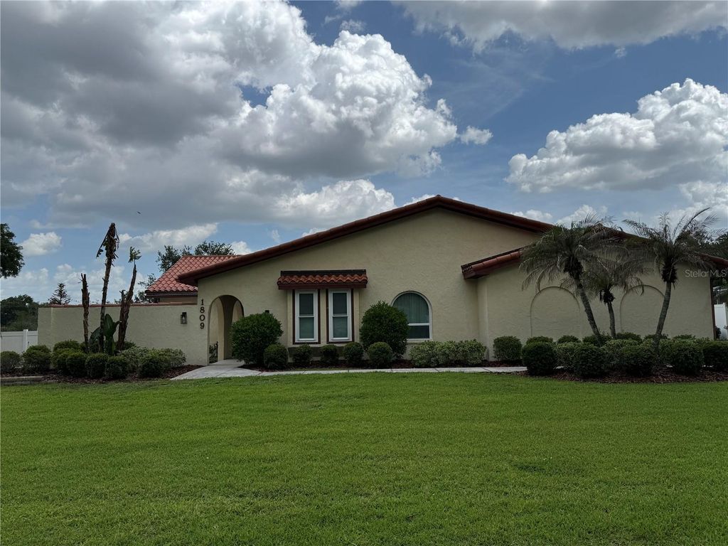 1809 STELLA COURT N, Lakeland, FL 33813