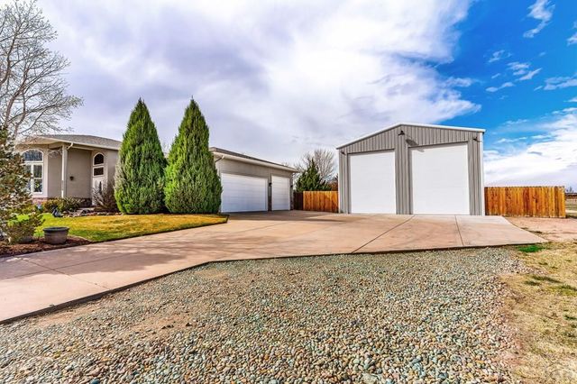 1099 W Shenandoah Dr, Pueblo West, CO 81007