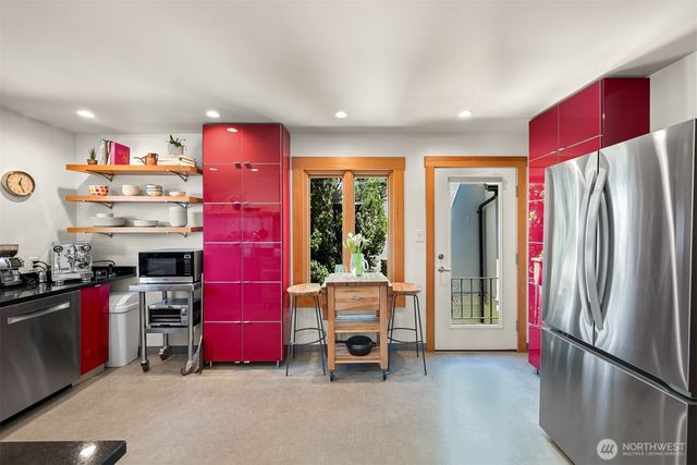 221 N Garden, Bellingham, WA 98225