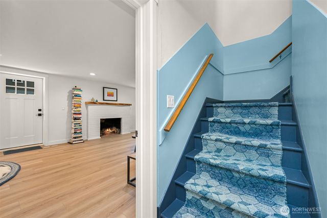 221 N Garden, Bellingham, WA 98225