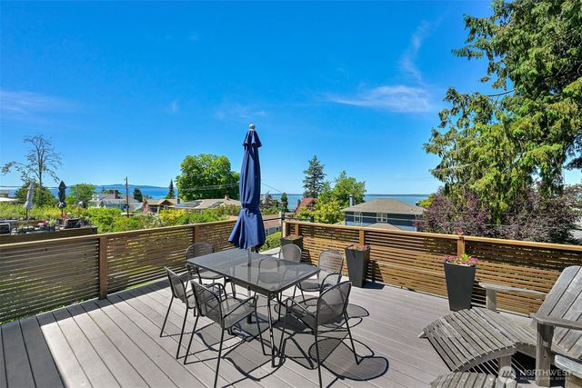 221 N Garden, Bellingham, WA 98225