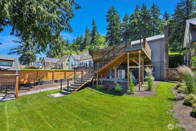 221 N Garden, Bellingham, WA 98225