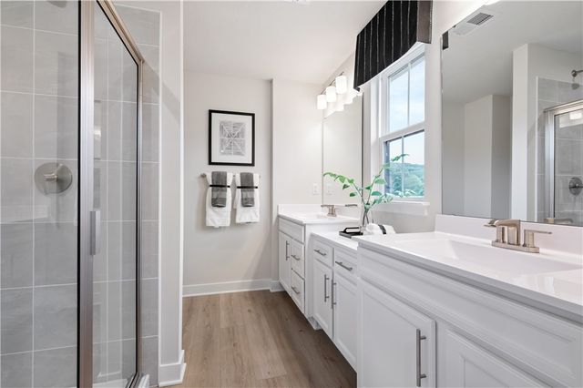 128 Ironwood Street, Zelienople Boro, PA 16063