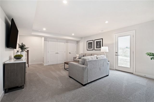 128 Ironwood Street, Zelienople Boro, PA 16063