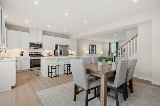 128 Ironwood Street, Zelienople Boro, PA 16063