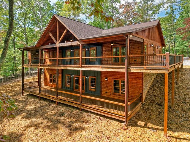 117 Stuart Ridge Road, Mineral Bluff, GA 30559