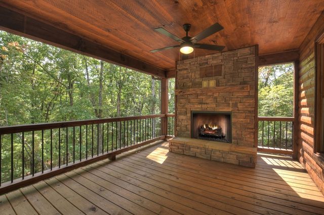 117 Stuart Ridge Road, Mineral Bluff, GA 30559