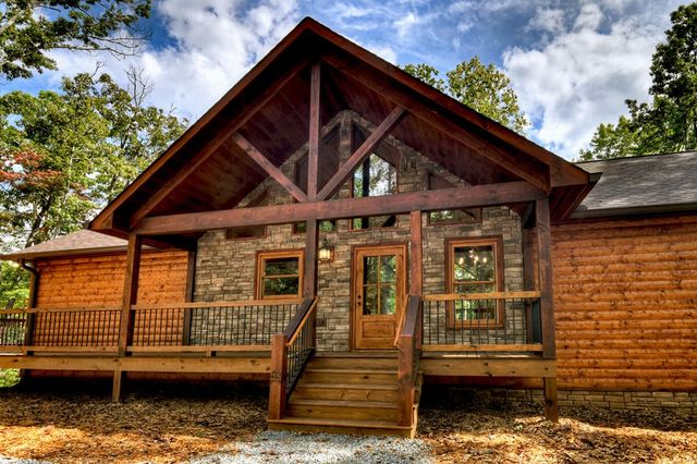 117 Stuart Ridge Road, Mineral Bluff, GA 30559