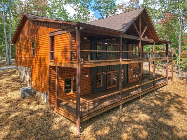 117 Stuart Ridge Road, Mineral Bluff, GA 30559