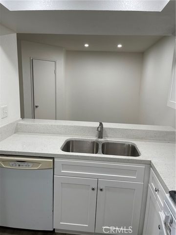 639 Park Shadow Court 56, Baldwin Park, CA 91706