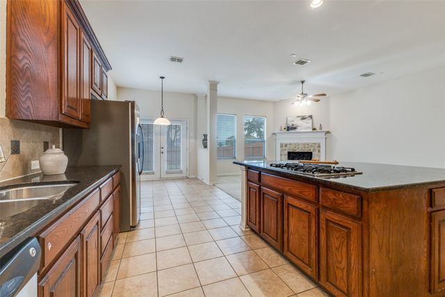 4414 Meadowview Lane, Sachse, TX 75048