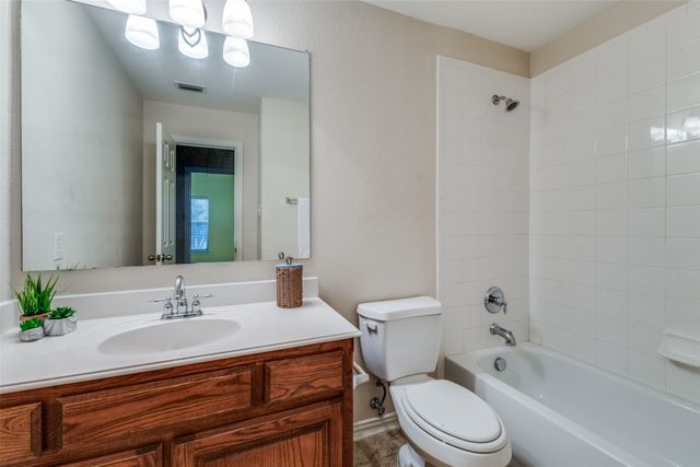 4414 Meadowview Lane, Sachse, TX 75048