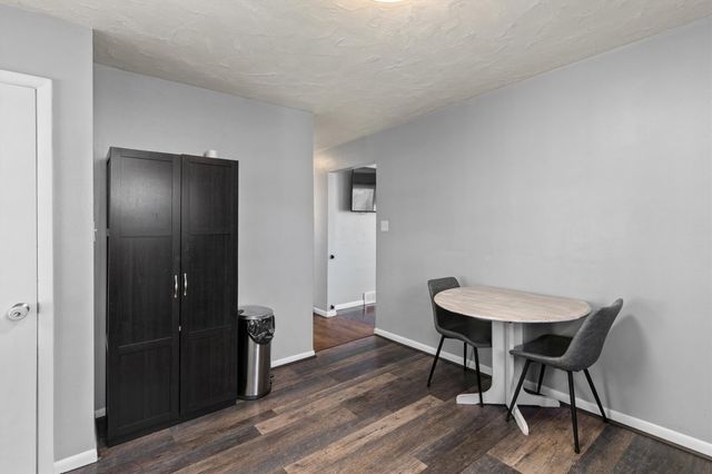 3837 16th Street, Des Moines, IA 50313