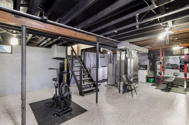 3837 16th Street, Des Moines, IA 50313