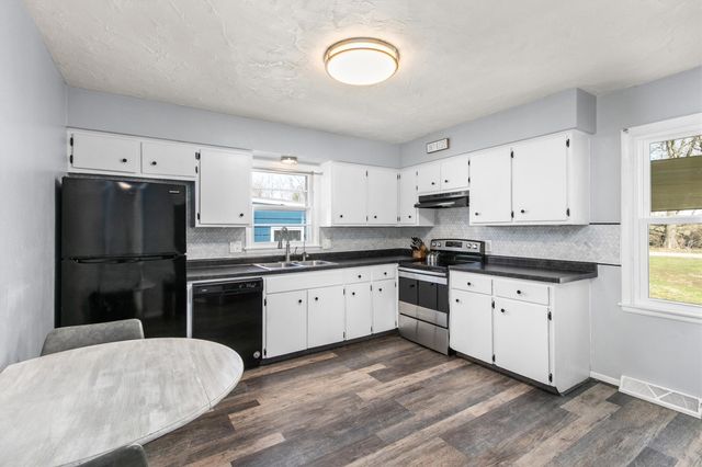 3837 16th Street, Des Moines, IA 50313