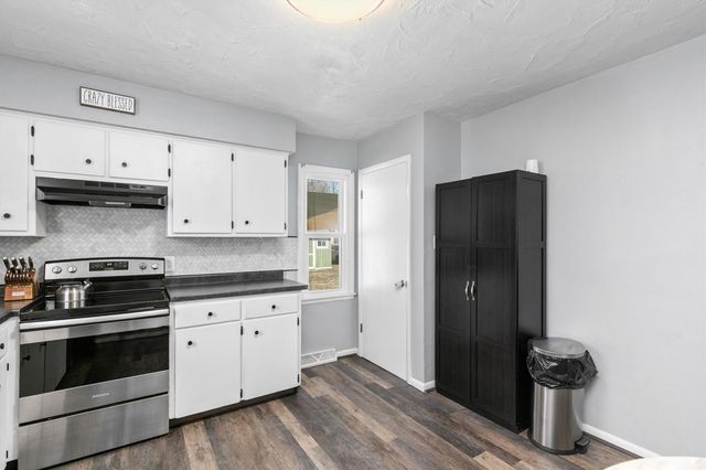 3837 16th Street, Des Moines, IA 50313