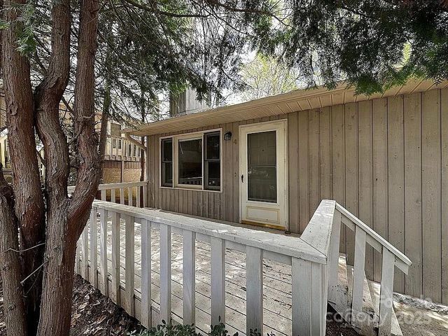 127 Riverview Drive, Asheville, NC 28806