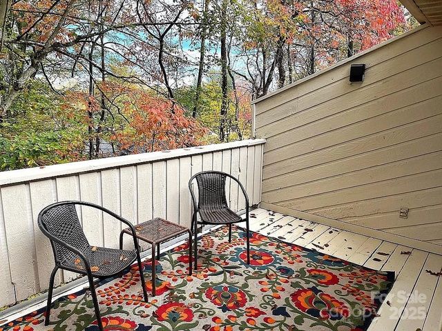 127 Riverview Drive, Asheville, NC 28806