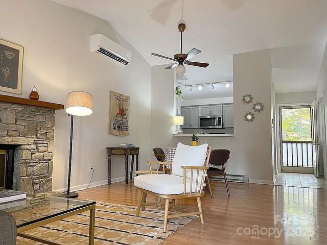 127 Riverview Drive, Asheville, NC 28806