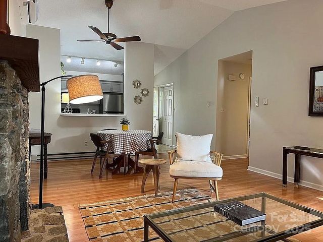 127 Riverview Drive, Asheville, NC 28806