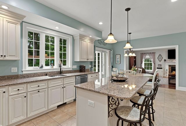 184 Abbot Street, Andover, MA 01810