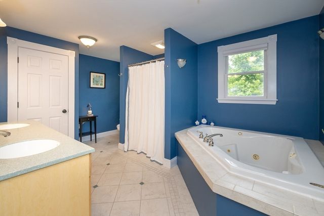 487 Pine St, Weymouth, MA 02190