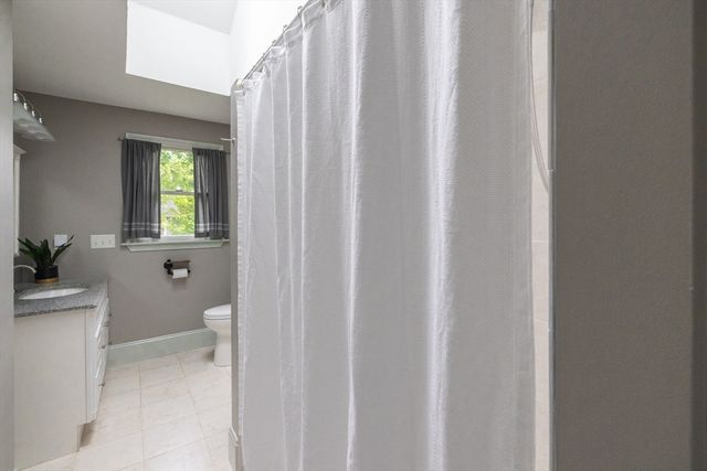 487 Pine St, Weymouth, MA 02190